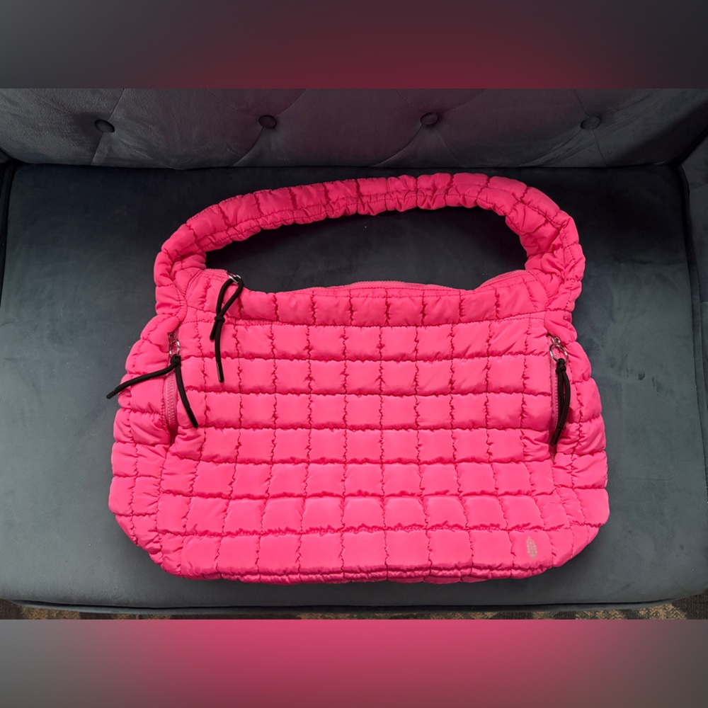 FP Movement Quilted Carryall Bag - Picture 6 of 7